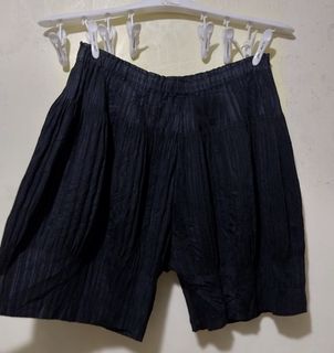 (Category: ) located in . Submitted by PrinceDani.Clothing (Listing ID 1461638592, Image 1). Description: .