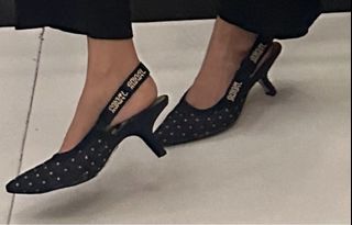 (Category: ) located in . Submitted by skinnyshopaholic (Listing ID 1461693233, Image 1). Description: .