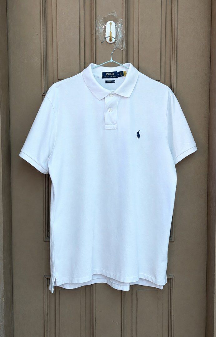 Polo Ralph Lauren (Category: Luxury Apparel) located in Liloy. Submitted by juan2thrift (Listing ID 1461610605, Image 1). Description: Polo Ralph Lauren Whites Scannable QR Authentic 9.8/10 CR 21 by 27f 29b Size M on tags Very good condition Minor flaws - pinhole back portion see picture.