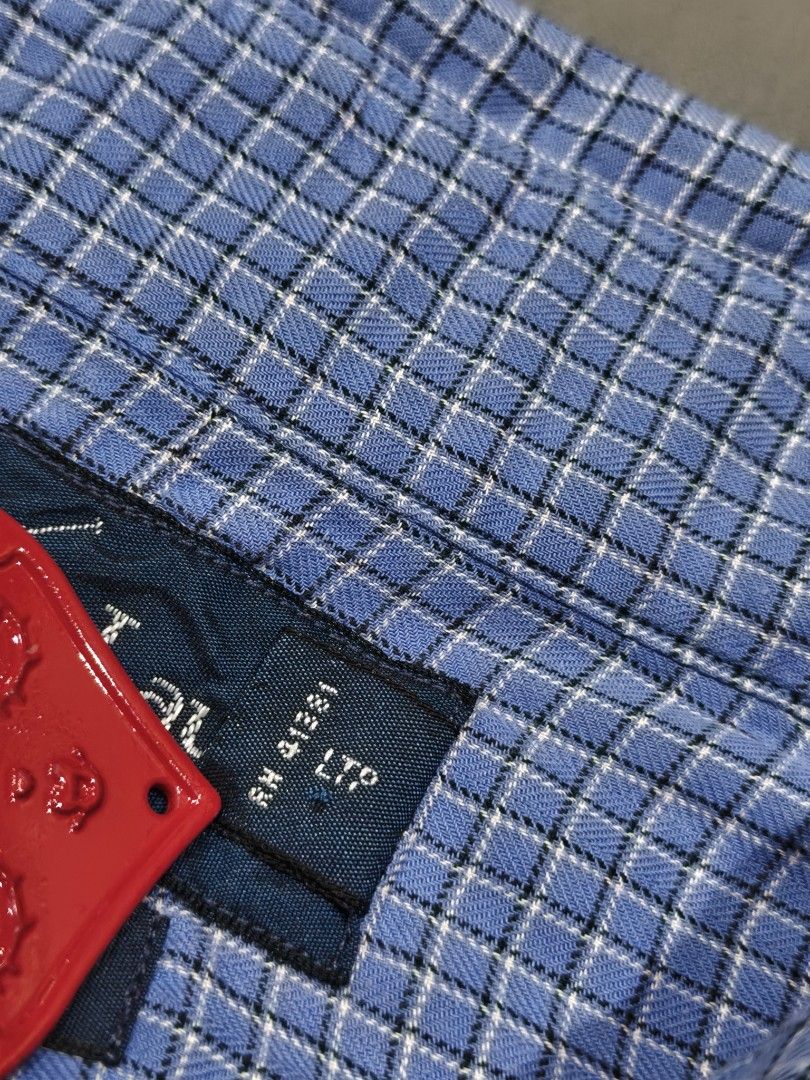 Polo Ralph Lauren Classic Fit Micro-Check (Category: Tshirts & Polo Shirts ) located in Naga. Submitted by makuri_4400 (Listing ID 1461737605, Image 3). Description: Price - 750 ‎ ‎Size - XL - 2XL ‎Length - 34 ‎Width - 29 ‎Shoulder - 22 ‎Sleeve - 23 ‎Condition - 8.5/10 ‎Color rate - 8/10 ‎Issue - Minimal Fading and Stain ‎.