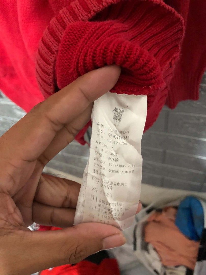 Polo Ralph Lauren Fullzip (Category: Coats, Jackets and Outerwear) located in Manila. Submitted by wildshark-33d3 (Listing ID 1461755724, Image 3). Description: Authentic Good condition issue nahati sa kalahi yung puller pero working naman.