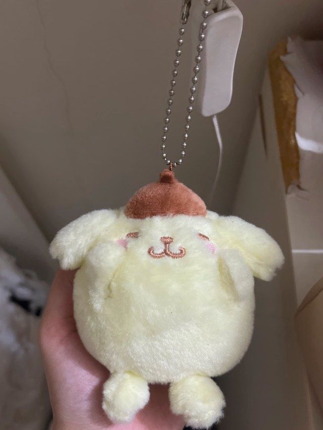 Pompompurin Keychain Authentic (Category: Other Stationery & Craft) located in Shah Alam. Submitted by preloveclothezz (Listing ID 1461612113, Image 1). Description: add on rm8 for postage condition like new .