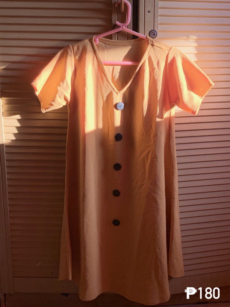 PRELOVED | Dresses for Sale! (Category: Dresses) located in Dasmarinas. Submitted by byveloura (Listing ID 1461674122, Image 2). Description: Preloved Dresses for Sale! Starts at ₱180-₱300 only! PM for more details:>.