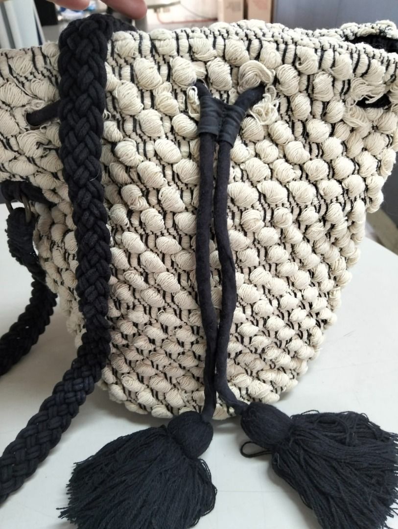 Preloved Textured Bucket Bag with Tassels (Category: Cross-body Bags) located in Binan City. Submitted by croti_by_juliechi (Listing ID 1461572433, Image 3). Description: FOR SALE: Preloved Textured Bucket Bag with Tassels Php250 PM for additional photo Location/Pick-up: BCPI (Best Chemicals & Plastics, Inc.) PTC, Brgy. Maduya, Carmona, Cavite Mon–Fri, 8AM–4PM (except sat-sun-holiday) https://share.google/0cKZAqs30x1qJmBOr Delivery: Lalamove / co