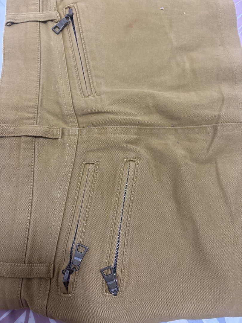 Premium Denim Skirt - Brown (Category: Skirts) located in Muntinlupa City. Submitted by szamiee25 (Listing ID 1461684891, Image 2). Description: - Premium brown denim skirt - Fits Xsmall to Small sizes - Ideal for casual wear - Unique zipper details on pockets - Feel free to ask any questions!.