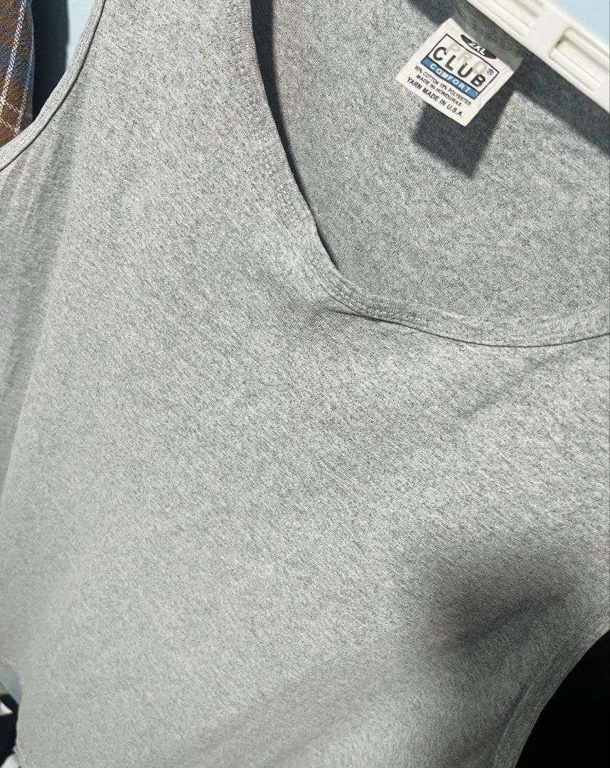Pro Club Tank Top (Category: Tshirts & Polo Shirts ) located in Navotas City. Submitted by y2kikaystuff (Listing ID 1461778665, Image 2). Description: Pro Club Tank Top Size 2XL Dimension: 25W 31L No issue Can pass as new 250 only Pm me. .