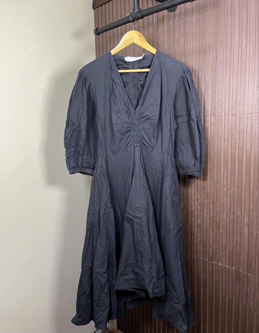 Proenza Schouler Maxi Dress (Category: Dresses) located in Cabanatuan. Submitted by cabsygoods (Listing ID 1461705865, Image 1). Description: Proenza Schouler Maxi Dress Width 17 Length 41 Very good condition No issue Color rate 9/10 Dm to purchase! 📩.