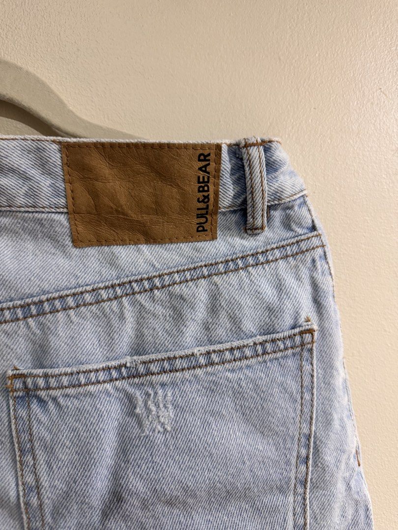Pull & Bear Light Wash Ripped Denim Mini Skirt (Category: Skirts) located in Paranaque City. Submitted by simplylizzy (Listing ID 1461751424, Image 3). Description: - Light wash denim mini skirt - Brand: Pull & Bear - 28-30 waistline ✅ As described and shown in photos. Please review all photos and the description before offering. Feel free to ask for more photos or details, happy to send. All sales are final..