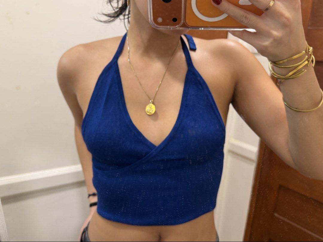 PULL&BEAR Haltered Cropped Top (Category: Others Tops) located in Manila. Submitted by beysclosett (Listing ID 1461760337, Image 1). Description: - never used - good condition - fabric is thick, soft, and stretchy - flattering .