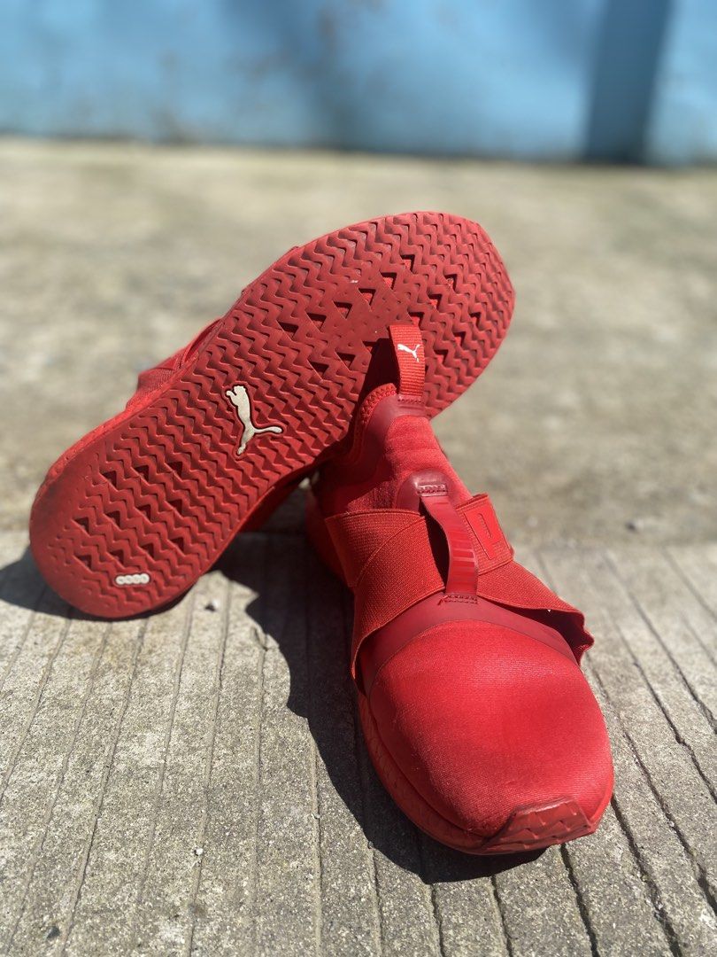Puma Red Sneakers (Category: Sneakers) located in Manila. Submitted by mr.borreros (Listing ID 1461630018, Image 2). Description: 🔥 BRAND DROPS NA HINDI DAPAT PALAMPASIN! 🔥 Mga branded items na swak sa porma at swak din sa budget! 😍 ❤️ PUMA RED – Panghatak tingin, solid na colorway. 🤎 PUMA BROWN – Clean at classy, bagay sa kahit anong outfit. 💙 ADIDAS BLUE – Fresh at timeless, perfect pang-araw-araw. 💚 COLUMBIA GREEN – Astig na jacket para 