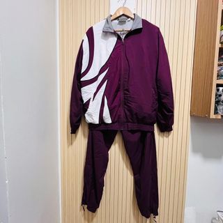 (Category: ) located in . Submitted by yg_swoosh (Listing ID 1461597647, Image 1). Description: .