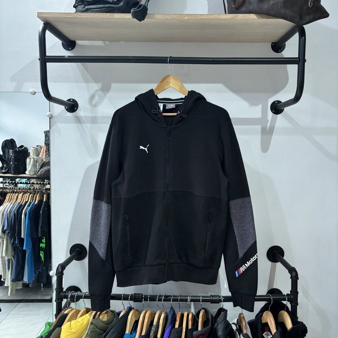 Puma x BMW sample zip up hoodie (Category: Coats, Jackets and Outerwear) located in Bambang. Submitted by heats777 (Listing ID 1461678940, Image 2). Description: Excellent condition No issues Size: M.