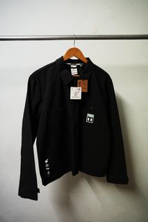 (Category: ) located in . Submitted by kai_thriftstore98 (Listing ID 1461689398, Image 1). Description: .