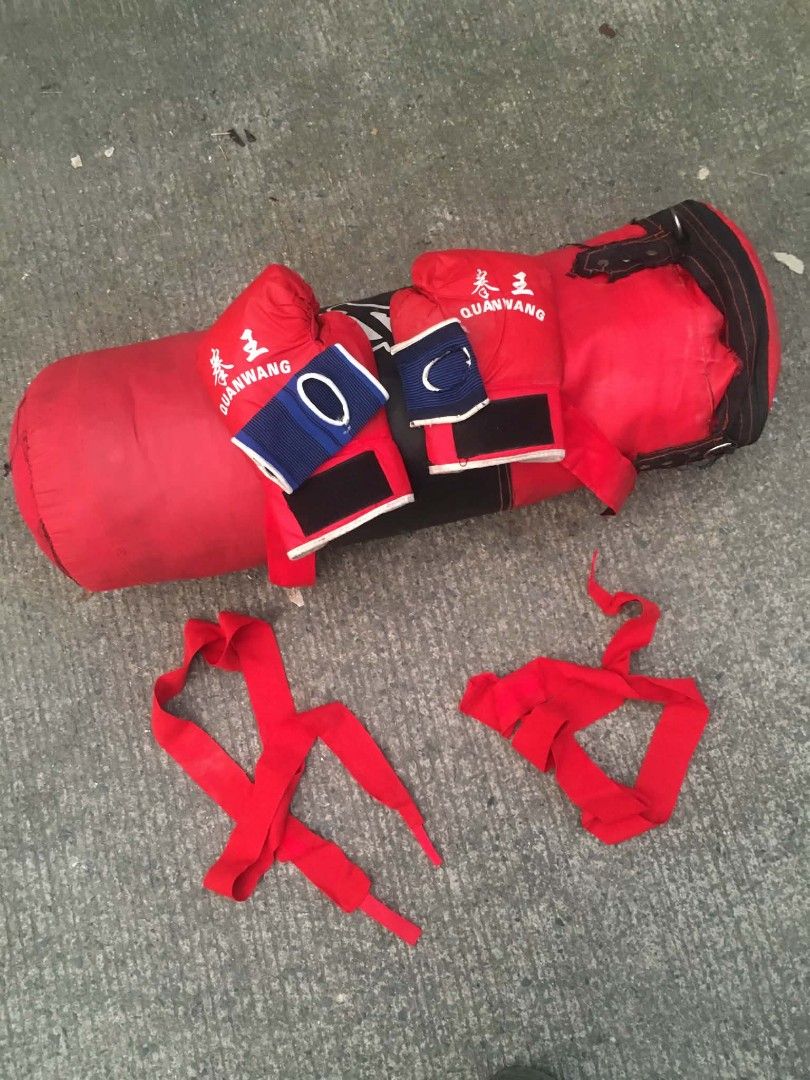 Punching bag (Category: Toning & Stretching Accessories) located in Cavite. Submitted by haggy0666 (Listing ID 1461675970, Image 1). Description: .