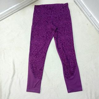 (Category: ) located in . Submitted by bhelprelovedcloset (Listing ID 1461565761, Image 1). Description: .