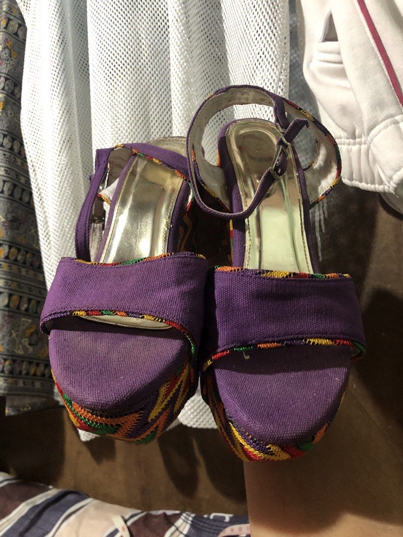 Purple Woven Wedge Sandals with Zigzag Pattern (Category: Wedges) located in Manila. Submitted by bakithrift213 (Listing ID 1461734612, Image 2). Description: - Funky purple wedge sandals - Colorful zigzag woven pattern on front and heel - Adjustable ankle strap for a secure fit - Platform sole with sturdy rubber base - Adds a unique pop of color to any outfit - 21 dimes nya centimeter.
