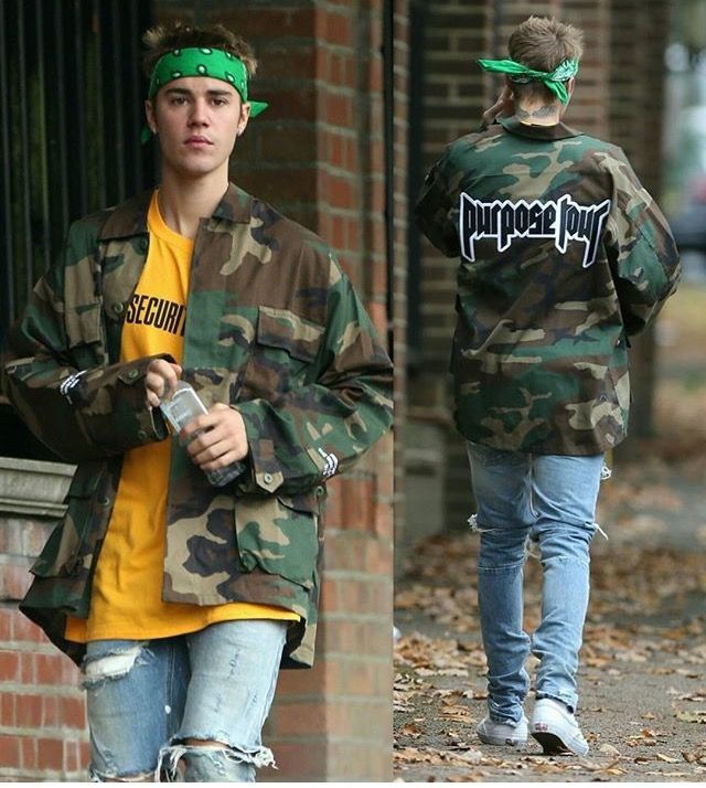 PURPOSE TOUR 2016 - JUSTIN BIEBER MILITARY JACKET (Category: Coats, Jackets and Outerwear) located in Lucena. Submitted by southsidekartell (Listing ID 1461702298, Image 1). Description: MEDIUM ON TAG FITS LARGE XL 24 x 29 IN GREAT CONDITION ISSUE MINIMAL YELLOW STAIN ON THE PATCH PART NOT NOTICEABLE NEED WASH ALSO .