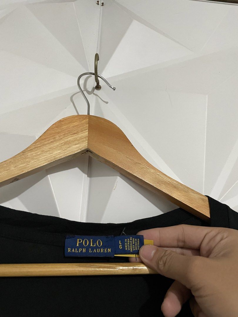 Ralph Lauren Cotton Jersey V-neck Tee (Category: Shirts) located in Cabuyao City. Submitted by ParadisethriftedPh (Listing ID 1461782811, Image 3). Description: Cr: 9.8/10 Dimensions W: 20 L: 25 - Authentic Polo Ralph Lauren V-Neck T-Shirt - Made from soft, washed cotton jersey - Features iconic embroidered pony on left chest - A versatile essential for any wardrobe - Manufactured on July 14, 2023.