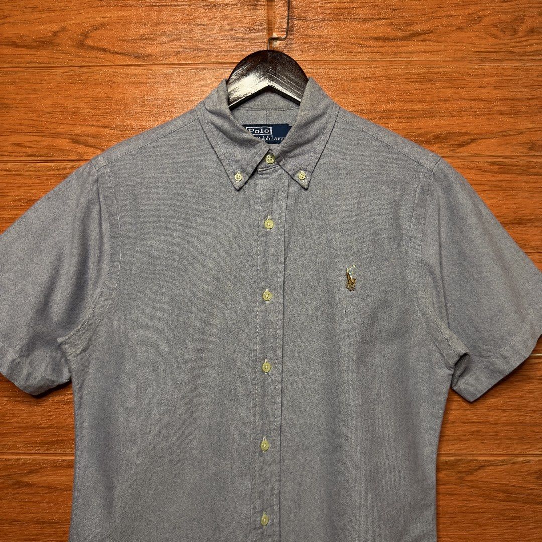 Ralph Lauren RL Button down (Category: Formal Shirts) located in Quezon City. Submitted by donklasiko (Listing ID 1461788661, Image 3). Description: Condition: 9.5+/10 Pristine condition Issue: non Refer to the dimension 🤗 PM FOR MORE DETAILS NO RETURN, NO EXCHANGE & NO REFUND! ✅I ALSO ACCEPT TRADE/SWAP TO ANYTHING JUST DROP YOUR OFFER Please manage your expectations, this is a secondhand item. What you see is what you get 😊 💵MOP: GCASH, BDO o