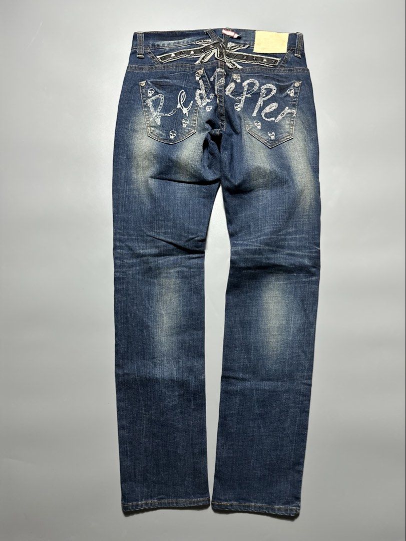 Red pepper (Category: Jeans) located in Legazpi City. Submitted by lootsi (Listing ID 1461701662, Image 1). Description: .