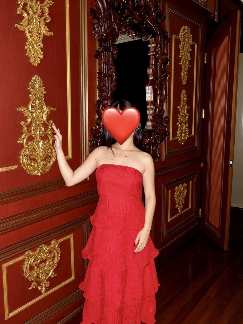 Red Ruffle Maxi Dress (Category: Dresses) located in Quezon City. Submitted by trendychic1919 (Listing ID 1461606947, Image 2). Description: - Used once - Size: XS-S - Mode of payment: Gcash (Payment first) - Mode of delivery: Lalamove/Joyride/Angkas - Buyer is in charge of delivery fee - Location: Quezon City, near Cubao.