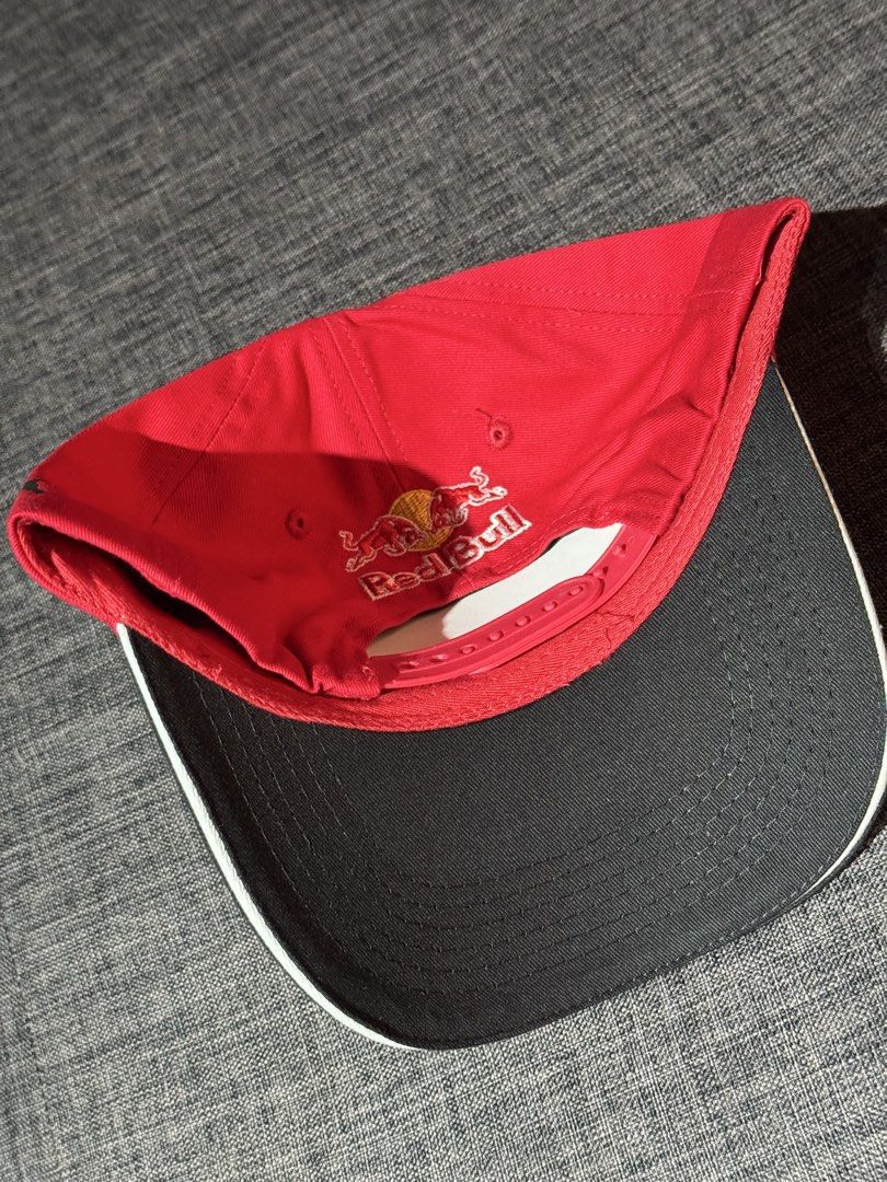 Redbull Racing Cap (Category: Caps & Hats) located in Cavite. Submitted by wsaleclub (Listing ID 1461673481, Image 3). Description: Redbull racing cap reps only 300 plus sf.