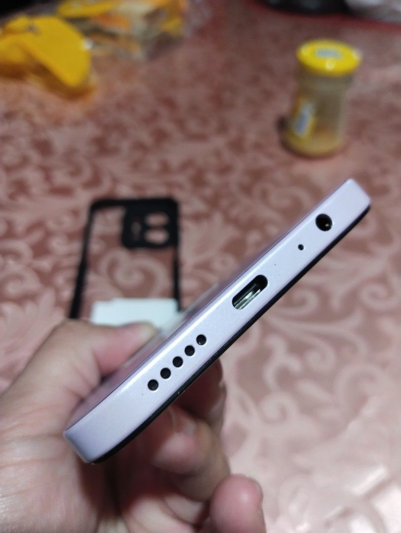 Redmi 15c 5g (Category: Xiaomi) located in Las Pinas. Submitted by rmrkdzz (Listing ID 1461616116, Image 2). Description: redmi 15c 5g 2weeks old all goods naman working lahat rfs needs funds complete with box and case .