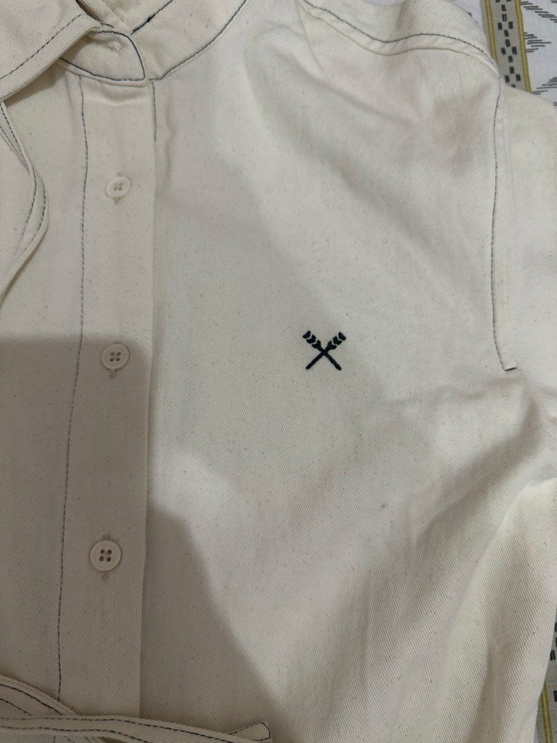 Regatta Button Down Dress (Category: Dresses) located in Manila. Submitted by deiclacio_ (Listing ID 1461684859, Image 2). Description: Never been use .