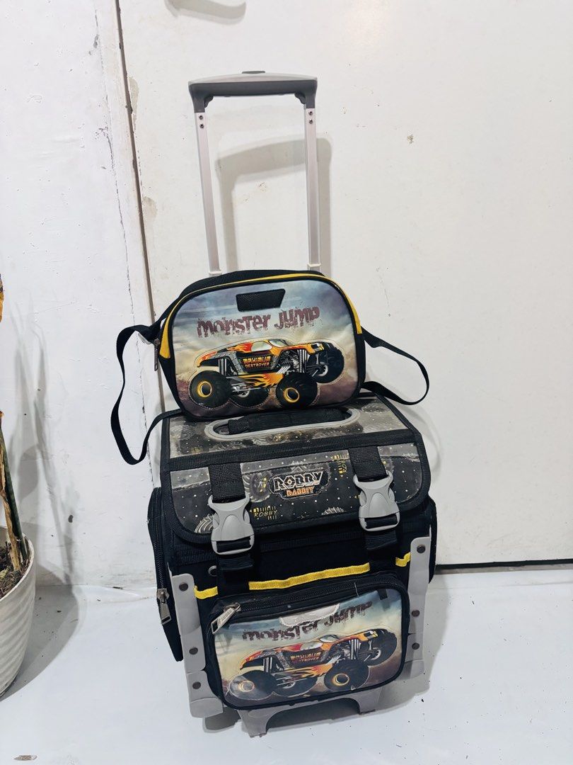 Robbie Rabbit trolley Bag (Category: Stationery & School Supplies) located in Santo Tomas. Submitted by rodhatz (Listing ID 1461694539, Image 1). Description: .