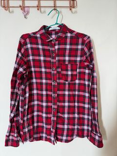 (Category: ) located in . Submitted by fafaneedtoclearwardrobe (Listing ID 1461712989, Image 1). Description: .