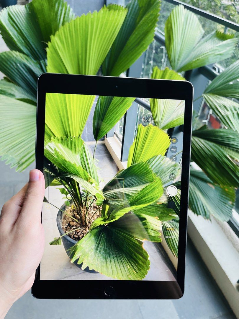 RUSH!! iPad 7th Gen 128gb Wifi+Cellular (Category: iPad) located in Manila. Submitted by hossingadgets (Listing ID 1461699034, Image 1). Description: For Sale Only, iPad 7th Gen 128gb Wifi+Cellular ✅Very Good Condition ✅Touch ID, Truetone Working ✅Good Battery Health ✅No Sim Restriction ✅Updated to iOS 18.7.1 ✅With free Rotating Case, Screen Protector, Stylus Pencil and Charger Pm if interested, Slightly Negotiable.