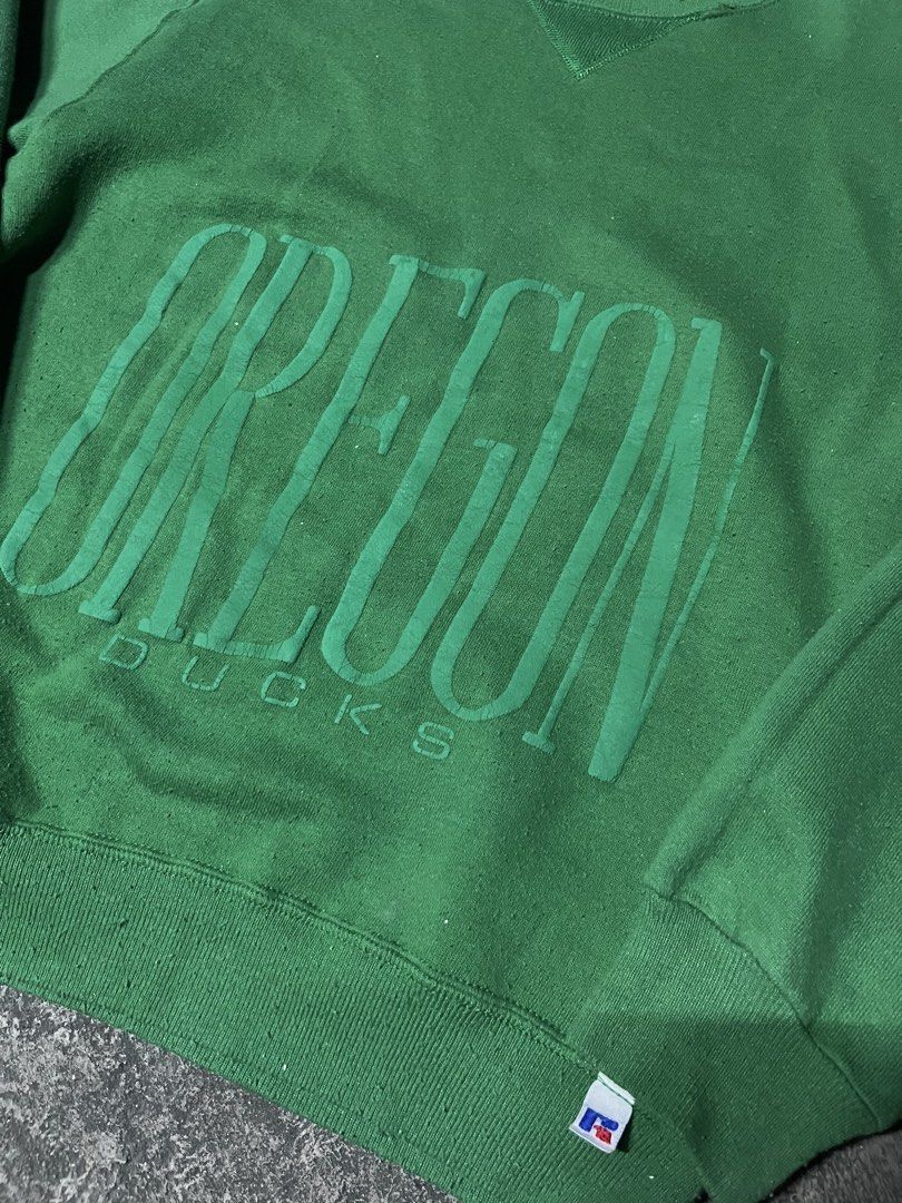 Russ Athletics Sweatshirt (Category: Coats, Jackets and Outerwear) located in Pasay City. Submitted by metro_thrift (Listing ID 1461566795, Image 2). Description: no issue 20x24.