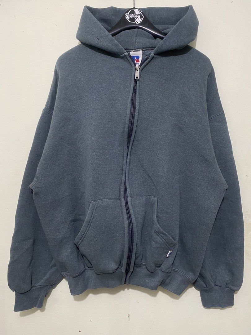 Russell Athletic Grey Zip Up Hoodie (Category: Hoodies) located in Quezon City. Submitted by rockyroadzz (Listing ID 1461601320, Image 1). Description: - Grey Russell Athletic zip-up hoodie - Classic design with front pockets - Soft and comfortable material - Perfect for everyday wear - 25x23 - Boxy fit.