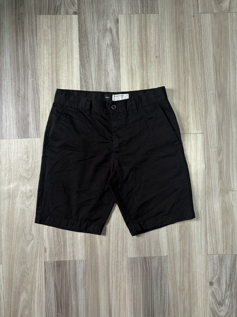 RVCA Weekender Chino Shorts Black Size 32 (Category: Shorts) located in Rizal. Submitted by thriftdrip.402 (Listing ID 1461703113, Image 1). Description: - Brand: RVCA - Style: Weekender Chino Shorts - Color: Black - Size: 32 waist - Condition: Good, pre-loved - Origin: Made in Cambodia - Perfect for everyday wear!.
