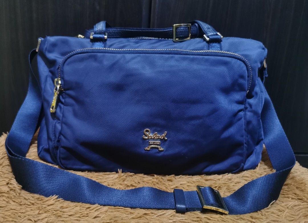 Salad Shoulder/ Crossbody Bag (Category: Cross-body Bags) located in Aringay. Submitted by ycels_purselove (Listing ID 1461739506, Image 1). Description: PAMIGAY SALE! Salad Shoulder/Crossbody Bag w/ adjustable straps *a lot of compartments.
