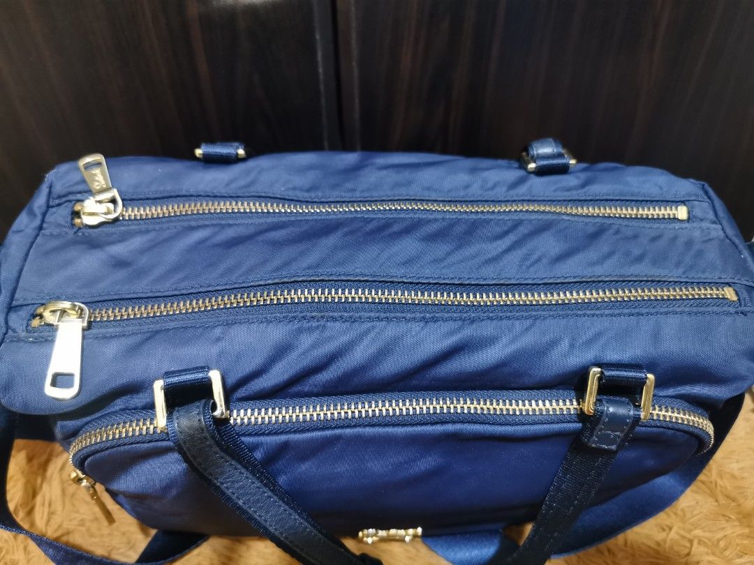 Salad Shoulder/ Crossbody Bag (Category: Cross-body Bags) located in Aringay. Submitted by ycels_purselove (Listing ID 1461739506, Image 3). Description: PAMIGAY SALE! Salad Shoulder/Crossbody Bag w/ adjustable straps *a lot of compartments.