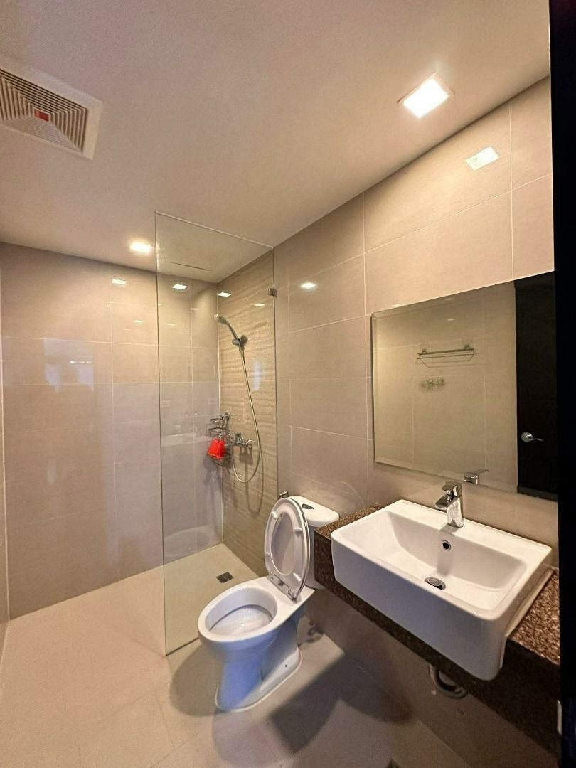 Salcedo Sky Suite Condo for RENT (Category: Apartments & Condos) located in Makati City. Submitted by mamheilavgb (Listing ID 1461587551, Image 2). Description: 17th floor Fully Furnished 40k/Month Inclusive of Dues 1 month advance 2 months deposit Open for viewing newly turnover unit.
