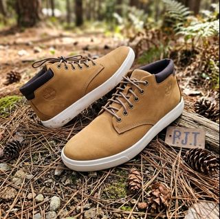 (Category: ) located in . Submitted by rjtbootshop2600 (Listing ID 1461569869, Image 1). Description: .