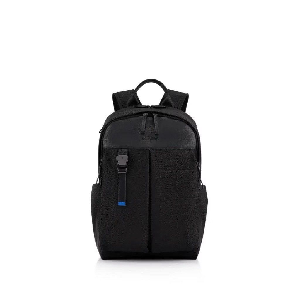 Samsonite Underscore Backpack 15" (Category: Backpacks) located in Singapore. Submitted by desire2shop (Listing ID 1461731882, Image 1). Description: - Classic black backpack - Padded compartment for laptops - Side pockets for water bottles/umbrellas - Adjustable, padded shoulder straps for comfort - Additional front zip pocket - Ideal for work or school - Clean, minimalist design .