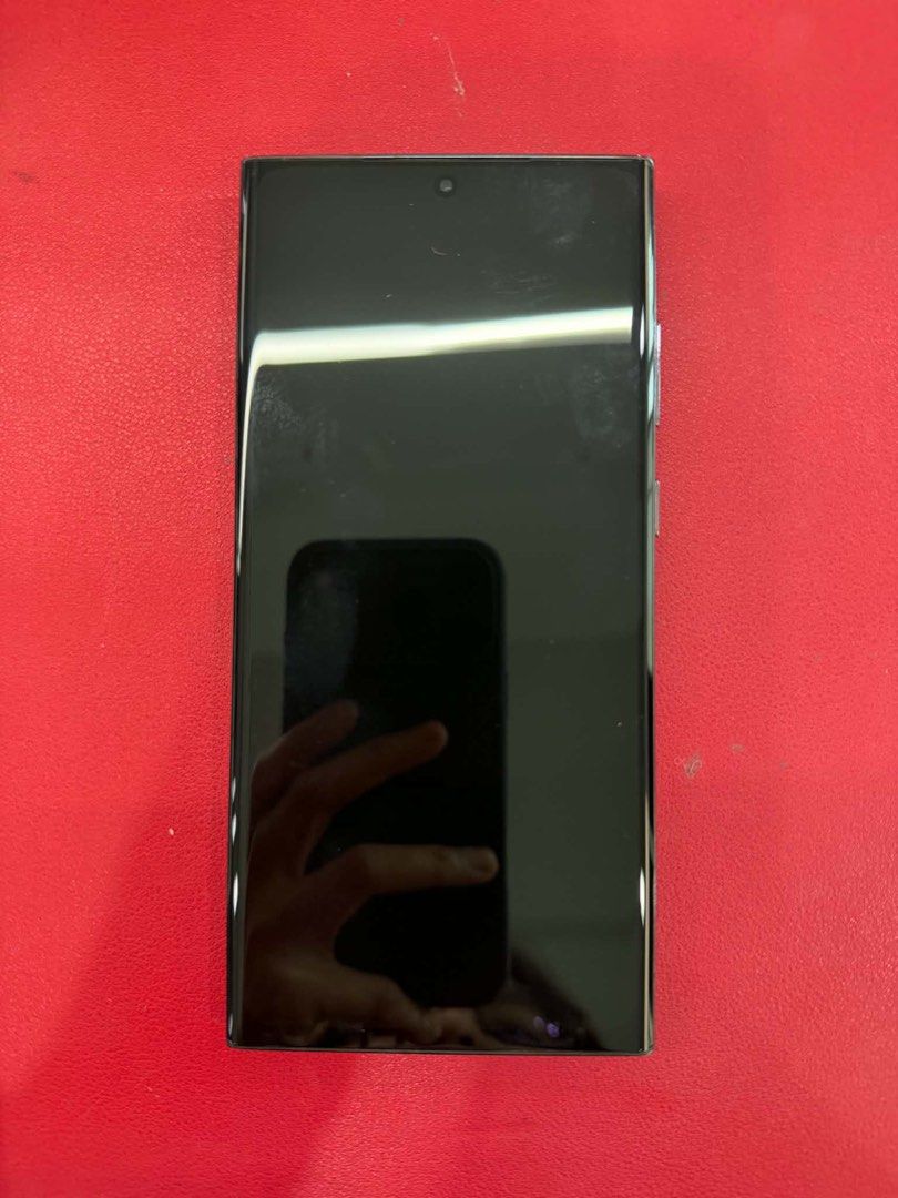Samsung Galaxy S23 Ultra (Category: Samsung) located in Pasig City. Submitted by johndarell47046 (Listing ID 1461590171, Image 2). Description: Phone Condition: * Battery drains quickly * LCD/screen has been replaced and is non-original * Back panel has a visible gap after the LCD replacement * S Pen is missing.