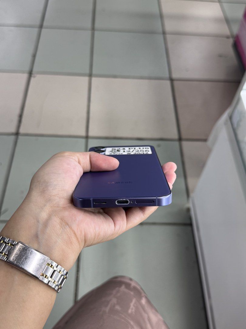 SAMSUNG S24 PLUS 12/256GB OPENLINE NTC VARIANT (Category: Samsung) located in San Juan City. Submitted by aynaagadgets (Listing ID 1461737232, Image 3). Description: SAMSUNG S24 PLUS 12/256GB OPENLINE SEPTEMBER 2026 STALL #: XB-07 FOR SALE | TRADE / SWAP PASS SA MGA SCAMMERS / THIRD PARTY (RFS: Buy and Sell) ⬇️DETAILS⬇️ •12/256 GB (Other storage is also available) •Purple (Other color is also available but price may vary) •NTC Variant •95% Smooth