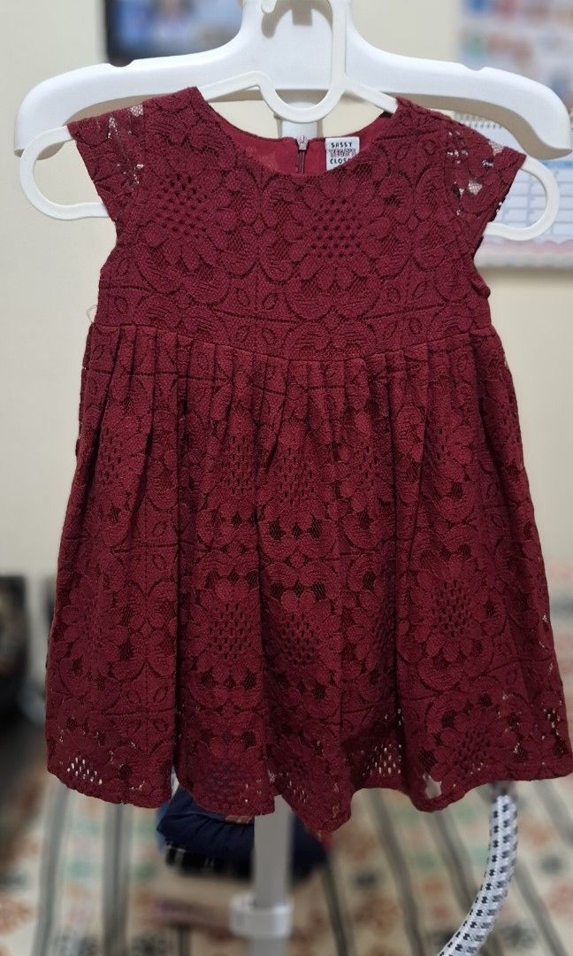 Sassy eyelet dress (Category: Babies & Kids Fashion) located in Quezon City. Submitted by thetetajabakes (Listing ID 1461625459, Image 2). Description: - preloved ( once lang nasuot ) - meron din pang ate and mom (blouse) - matchy matchy sets for mom and daughter - outgrown clothes - RFS : Decluttering.