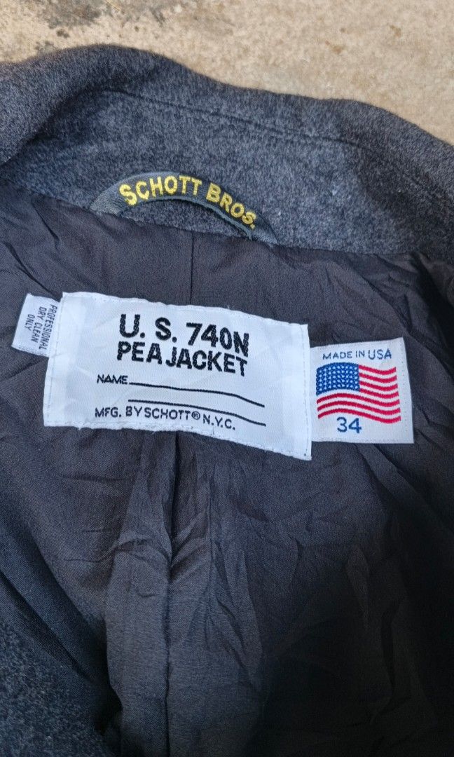SCHOTT BROS (Category: Coats, Jackets and Outerwear) located in Baguio. Submitted by gentlewhale-534f (Listing ID 1461695462, Image 1). Description: pea jacket size 34.