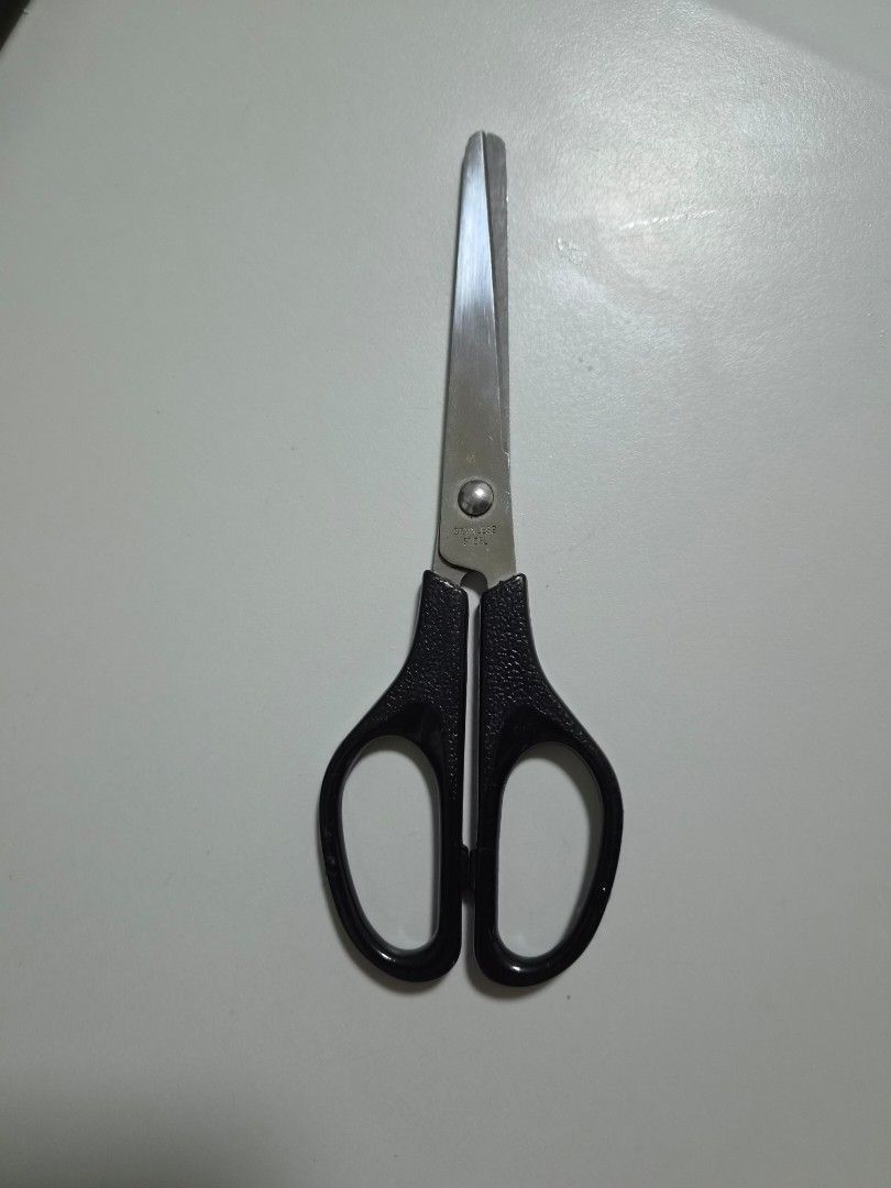 Scissors (Category: Stationery & School Supplies) located in Singapore. Submitted by bensel (Listing ID 1461681384, Image 1). Description: Used Scissors Working condition Meetup Dakota MRT .