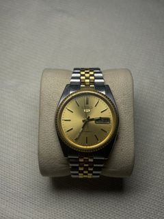 (Category: ) located in . Submitted by andrew_watches (Listing ID 1461752457, Image 1). Description: .
