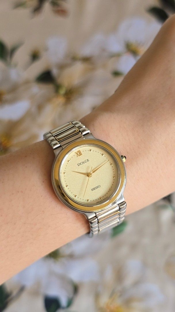 Seiko Dolce Frosted Champagne Dial (Category: Men's Watches) located in Silang. Submitted by thewornhour (Listing ID 1461792946, Image 2). Description: JDM SEIKO DOLCE ✦ Frosted Champagne Dial Executive Dress Watch (Cal. 8N41 HAQ) ✔ All original watch ✔ Case: 32.7mm including crown ✔ Up to 16.5cm ✔ Movement: Elite 3-Jewel Thermocompensated HAQ (Cal. 8N41) ✔Design: Frosted Champagne Textured Face / Classic Oyster Links ✔Good vintage condition! Sho
