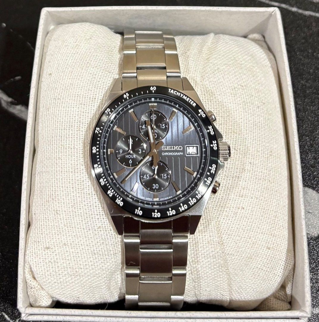 Seiko Selection SBTR041 (Category: Men's Watches) located in Manila. Submitted by jaib. (Listing ID 1461793941, Image 2). Description: 41 MM 10/10 Condition (Brand New) Quartz Chronograph (Vertical Three Dials) Selection S Series International Warranty.