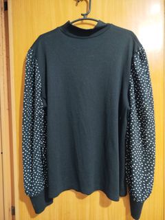(Category: ) located in . Submitted by niceoutfits (Listing ID 1461600245, Image 1). Description: .