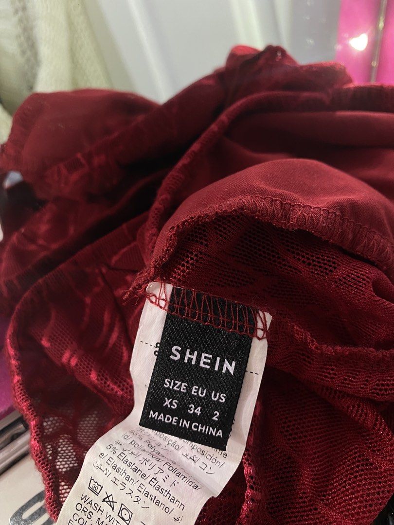 Shein Red Lace Bandeau Top (Category: Sleeveless) located in Manila. Submitted by kaj2001 (Listing ID 1461759071, Image 3). Description: .