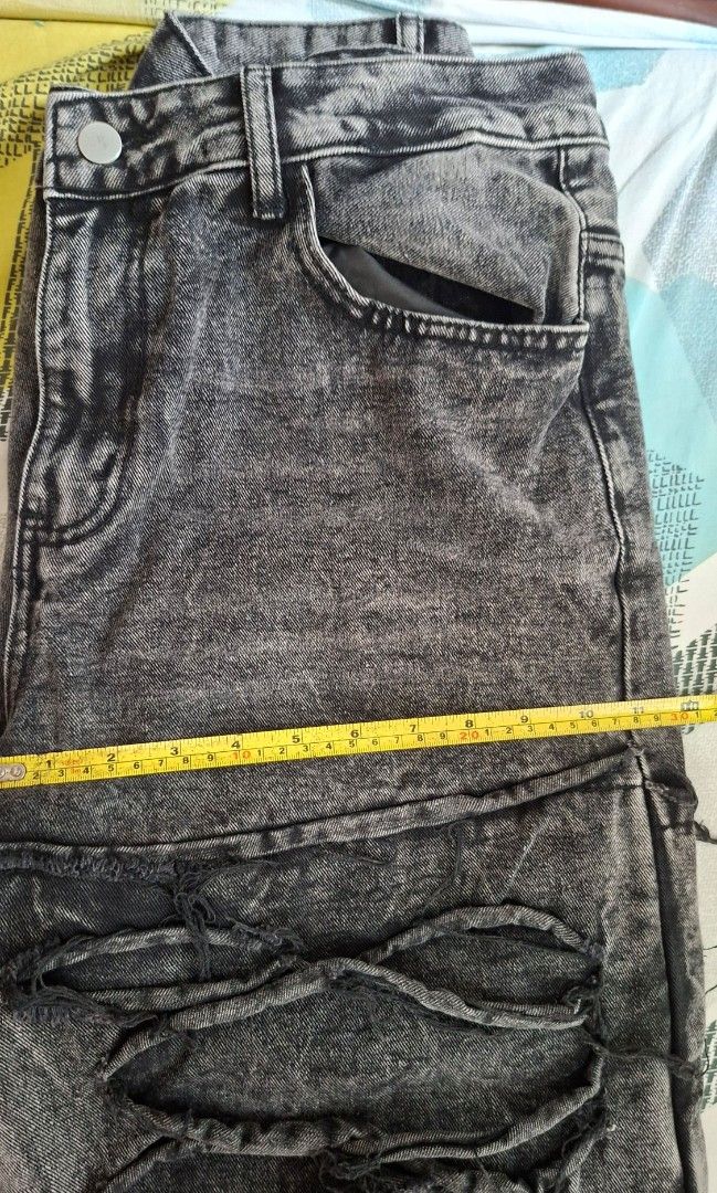 Shein Ribbed Alt Acid Washed Pants (Category: Jeans) located in Manila. Submitted by abramearna (Listing ID 1461625943, Image 3). Description: rfs: declutter waist: 46cm/17.75 inches outseam/length: 98cm/38.5 inches thigh: 30cm/11.75inches leg opening: 30.5cm/12inches issues: gartered from original size.